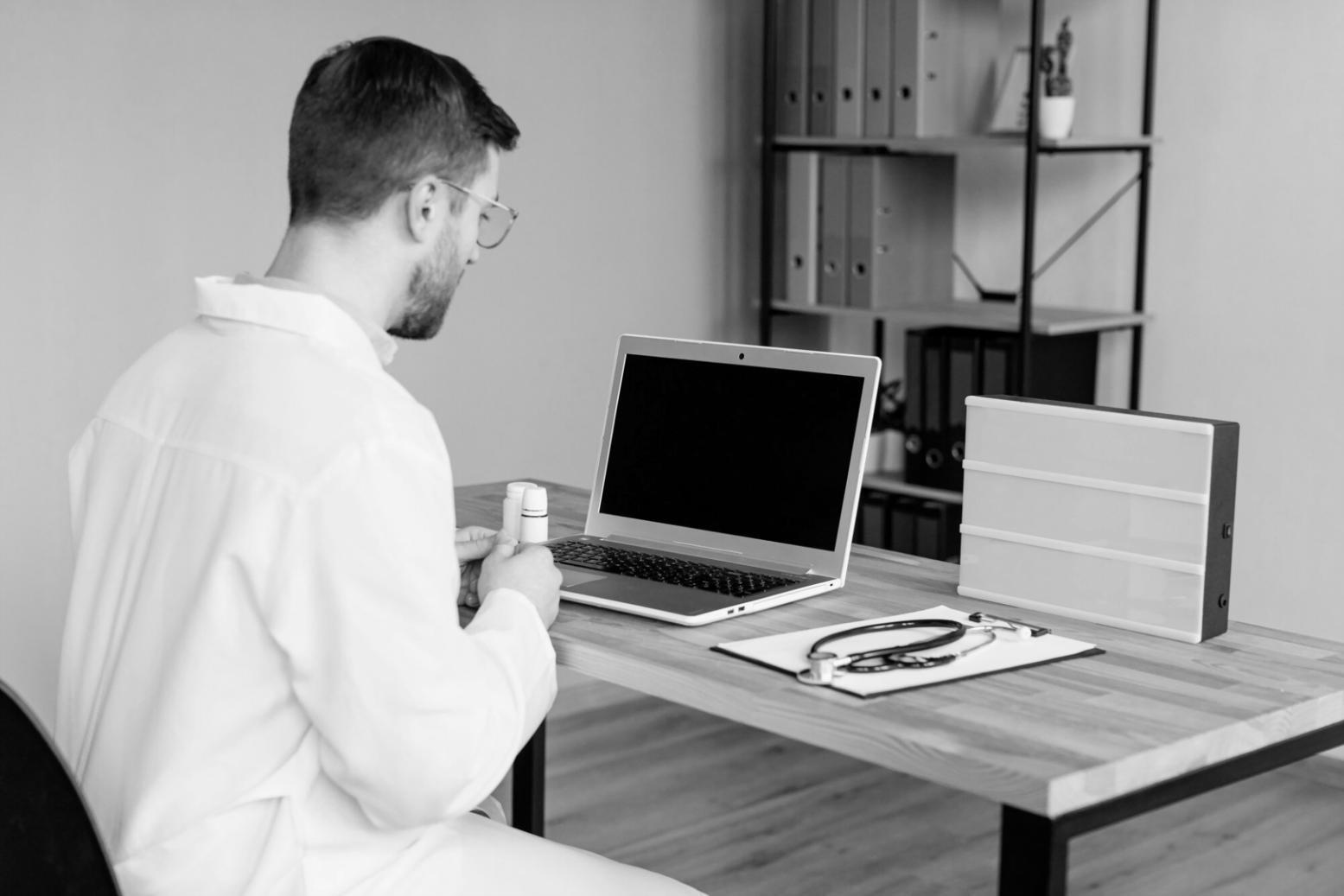 Professionelle Finanzberatung und Kostenanalyse